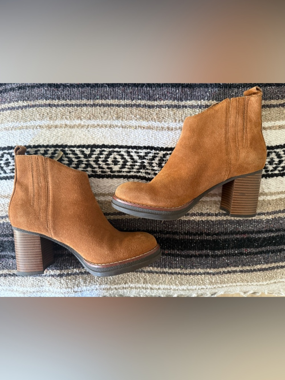 Clarks Women's Suede Ankle Boot in Tan Brown